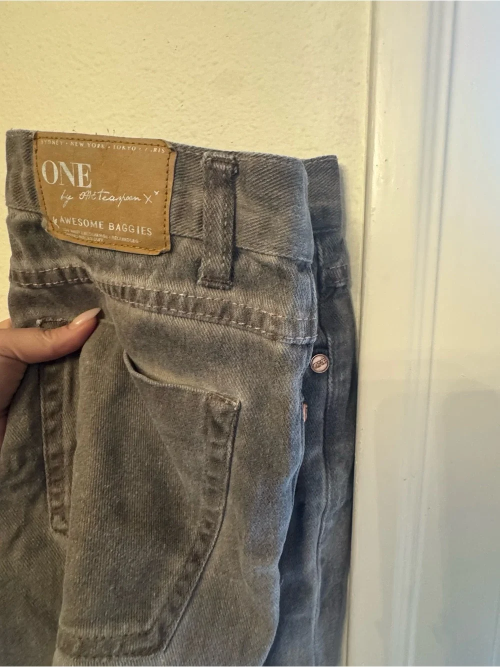 One Teaspoon Awesome Baggie‎  Shorts Waist 28 Denim Destroyed Long Jean Cut Offs